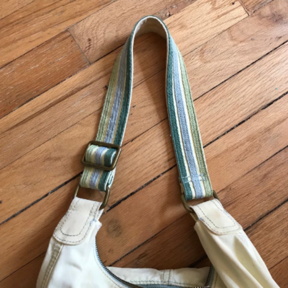 GAP Satchel - Picture 5 of 13